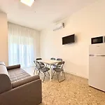 Villa Fronte Mare-Carraro Immobiliare Jesolo - Family Apartments