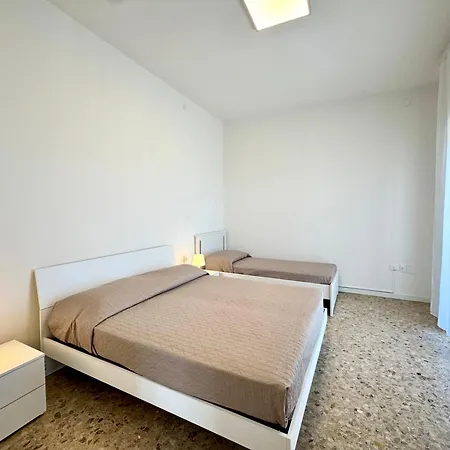 Fronte Mare - Carraro Immobiliare - Family * Lido di Jesolo