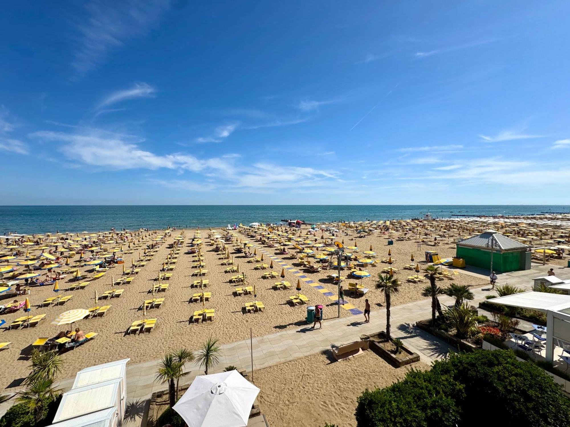 Appartamento Fronte Mare-carraro Immobiliare Lido di Jesolo