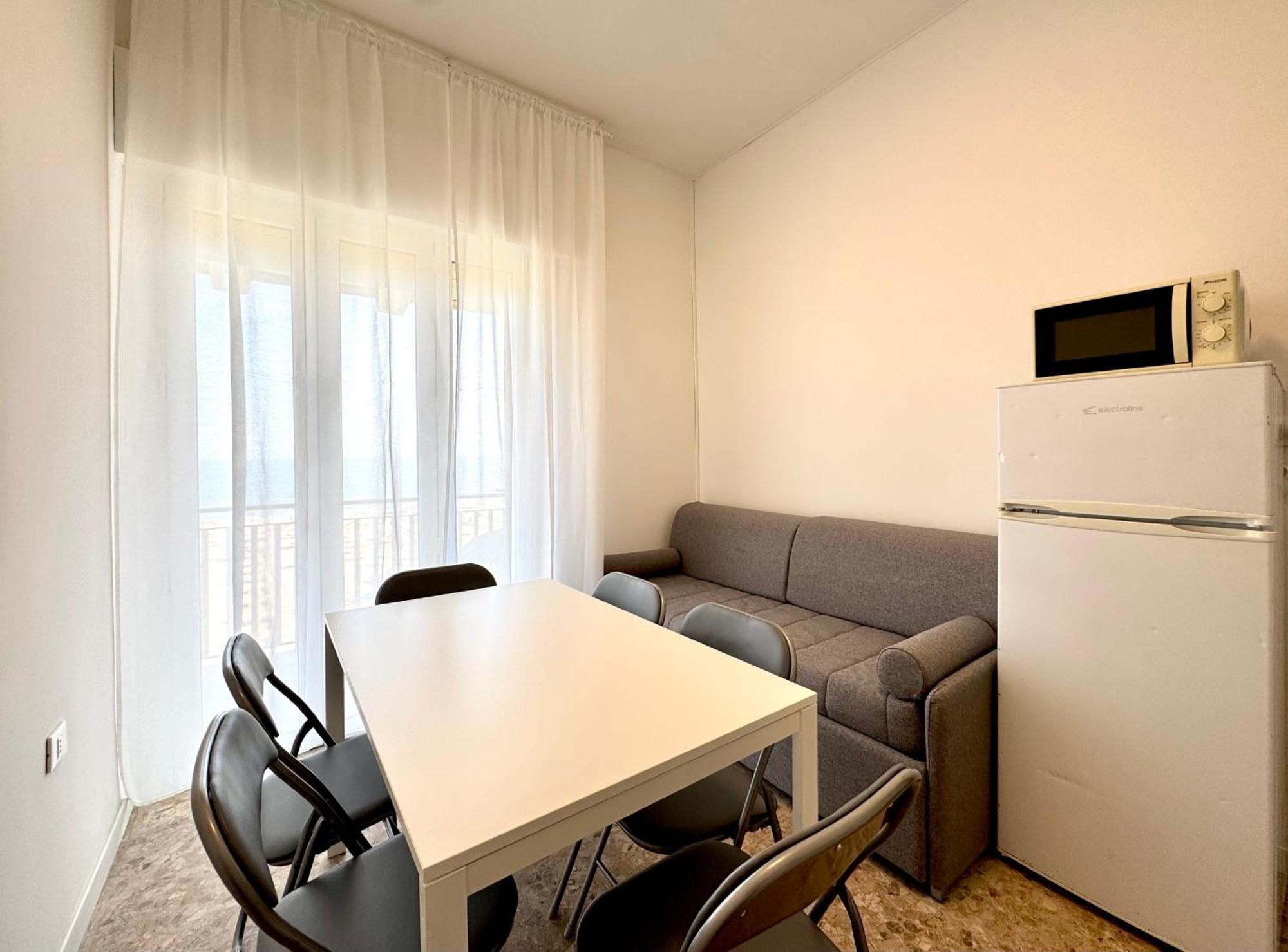 Villa Fronte Mare-Carraro Immobiliare Jesolo - Family Apartments Appartamento Lido di Jesolo