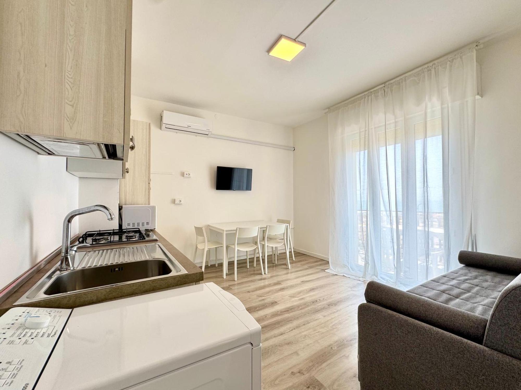 Villa Fronte Mare-Carraro Immobiliare Jesolo - Family Apartments Appartamento *