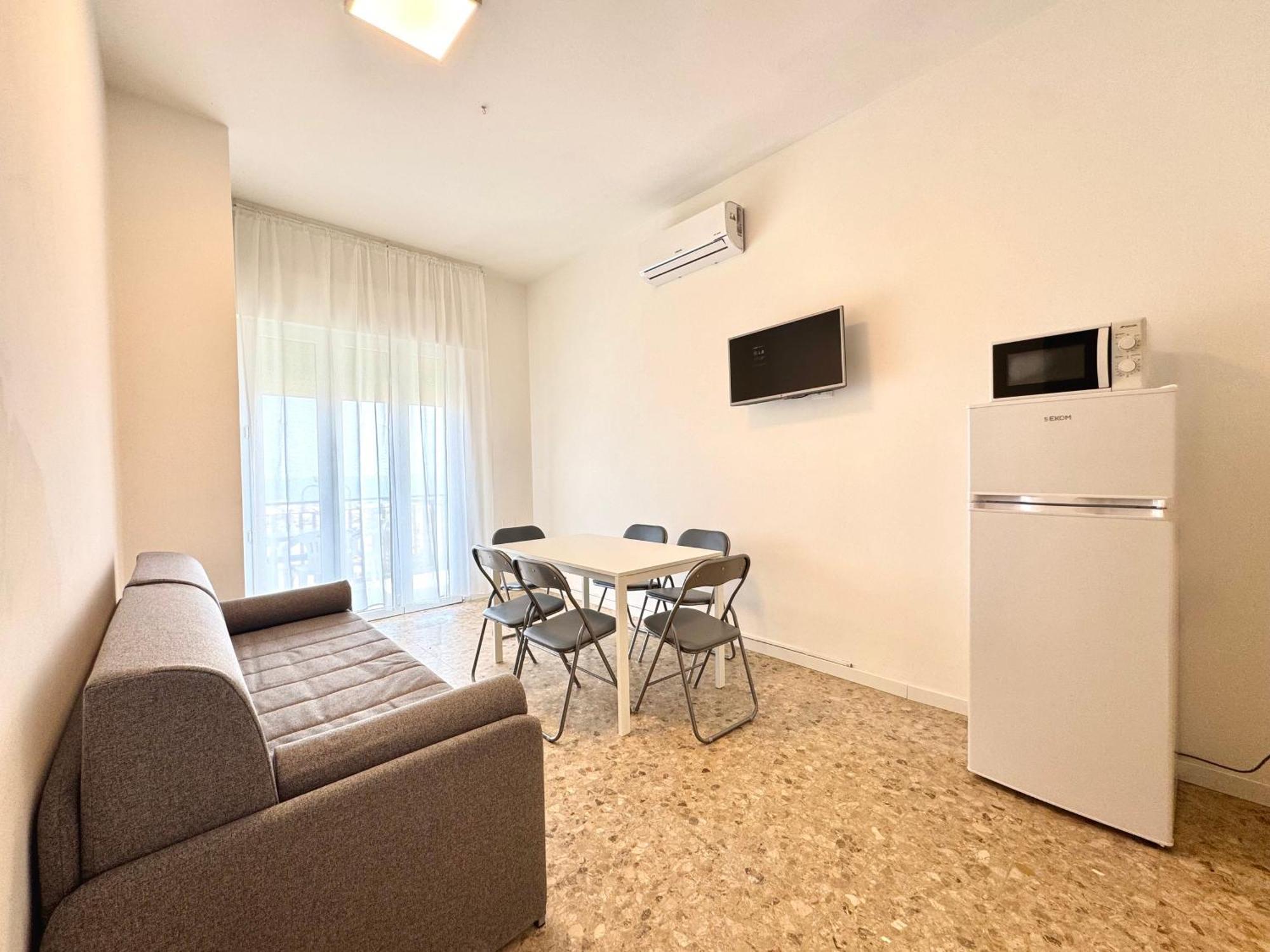 Villa Fronte Mare-Carraro Immobiliare Jesolo - Family Apartments Appartamento