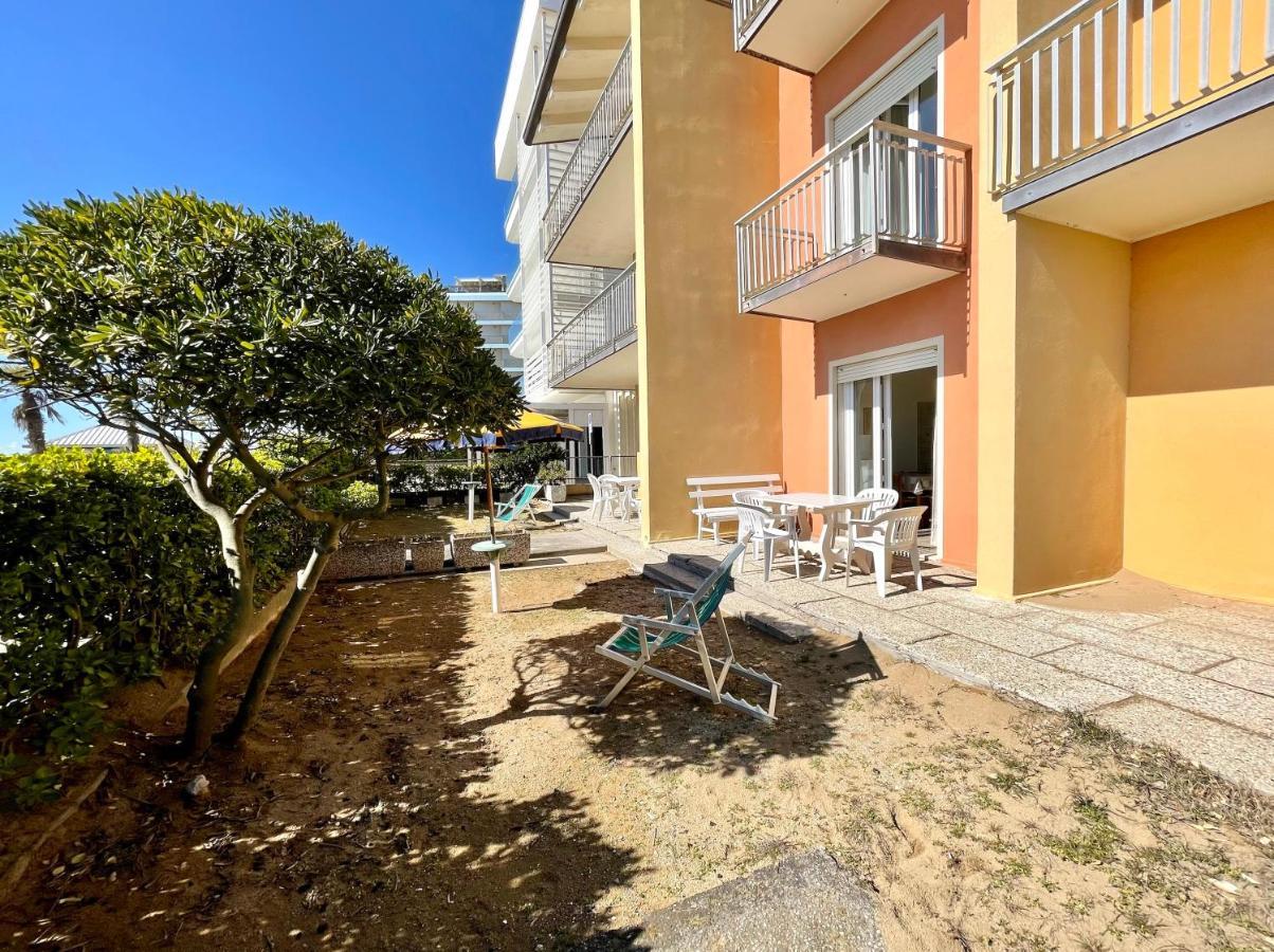 Fronte Mare-carraro Immobiliare Appartamento