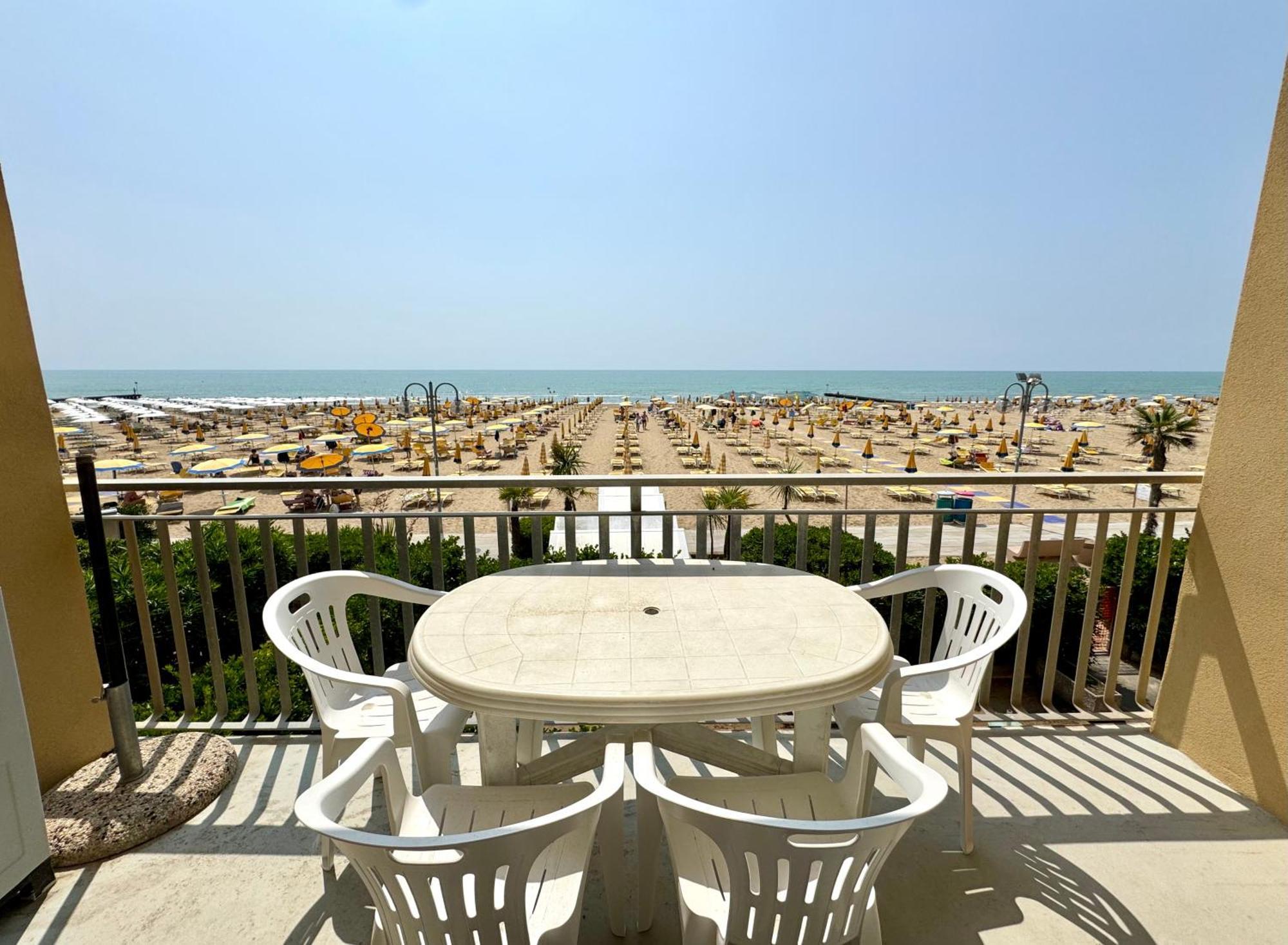 Fronte Mare-carraro Immobiliare Appartamento Lido di Jesolo